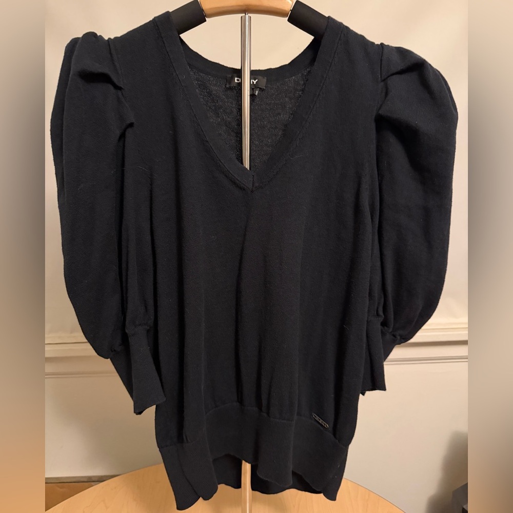 DKNY Women's Elegant Black V-Neck Sweatshirt